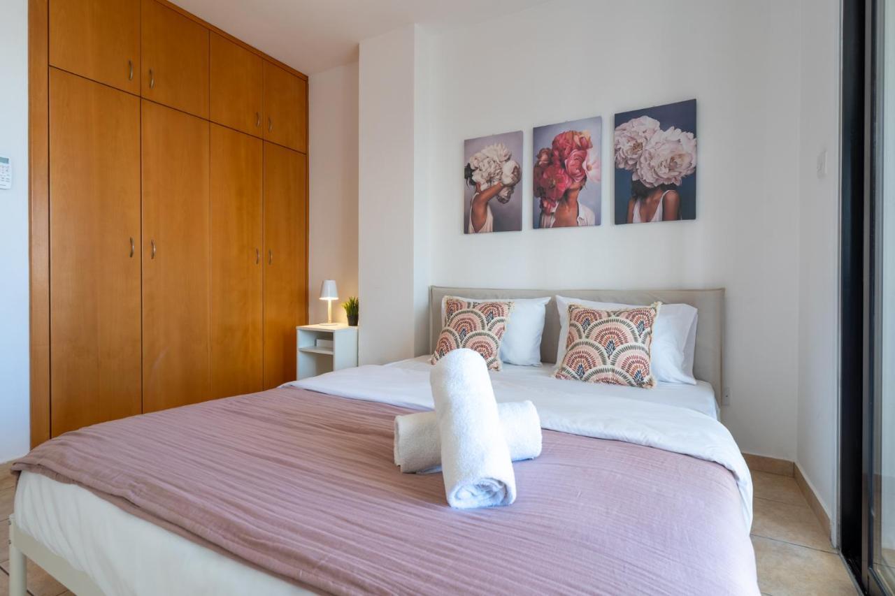Polyn 1- Bedroom Apartment In Λάρνακα Εξωτερικό φωτογραφία